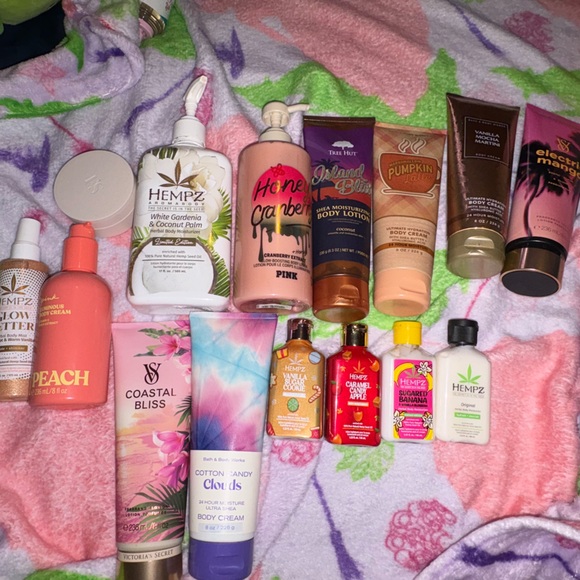RARE itemized lotion bundle